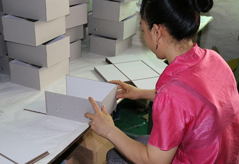 1504227917137572.jpg 粘灰闆内盒.JPG